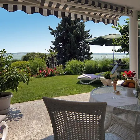 Strandhaus Ott Apartman *