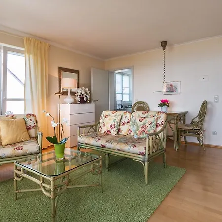 Apartment Strandhaus Ott Hagnau am Bodensee