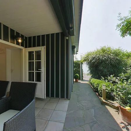 Strandhaus Ott * הגנאו